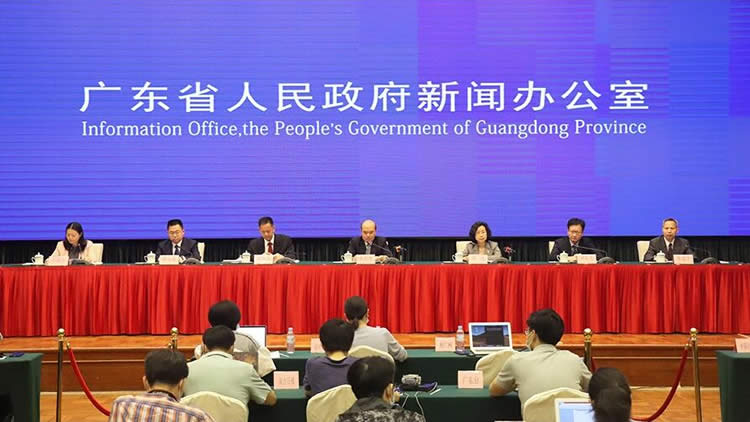 香港人怎么辦理委托書公證授權(quán)委托老婆或他人全權(quán)處理在內(nèi)地買房事宜？