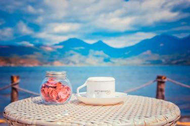 香港登記結(jié)婚的內(nèi)地人士不慎遺失香港結(jié)婚證原件要怎么授權(quán)委托他人補(bǔ)領(lǐng)呢？