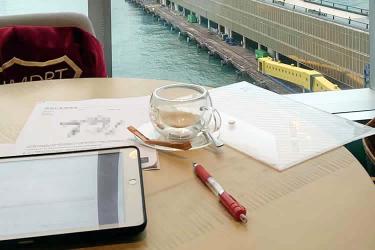 香港公司要收購股權(quán)入股一家北京公司怎么辦理香港公司董事決議證明公證呢？