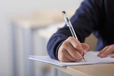 香港公司董事不在香港如何辦理公證用于在深圳設(shè)立外商投資企業(yè)呢？