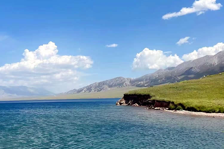 香港父親在內(nèi)地死亡，要繼承他在內(nèi)地的遺產(chǎn)怎么辦理親屬關(guān)系及遺囑狀況聲明書公證？
