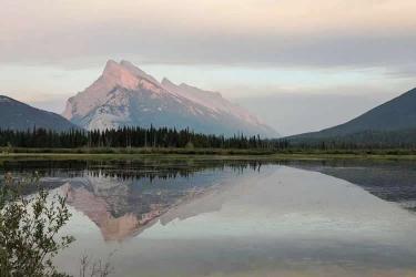 香港人在內(nèi)地死亡，其子女現(xiàn)要在香港處理繼承遺產(chǎn)手續(xù)怎么辦理死亡公證書及外交部認(rèn)證呢？